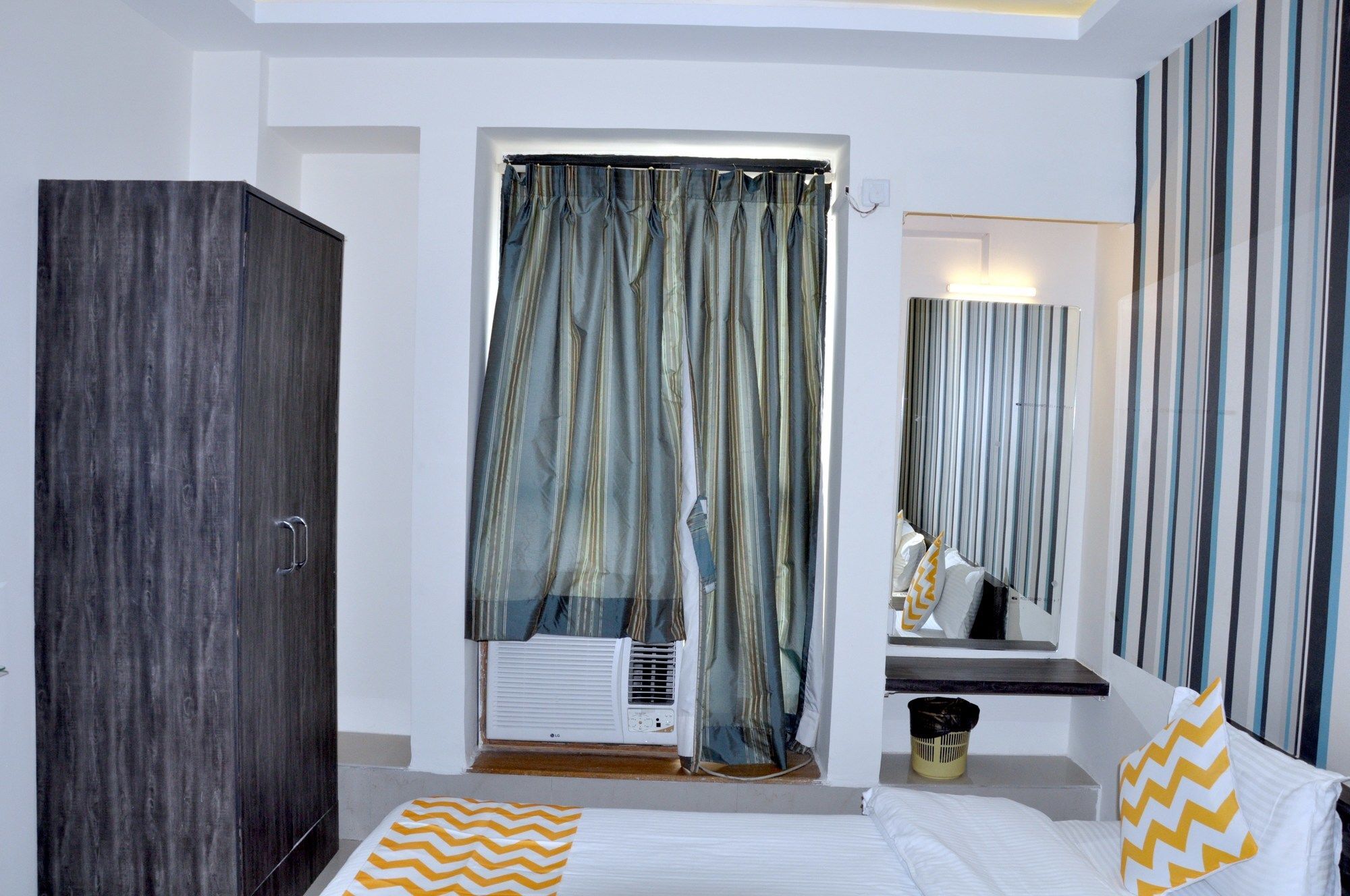 Fabhotel Magnus Calypso Viman Nagar Pune Esterno foto